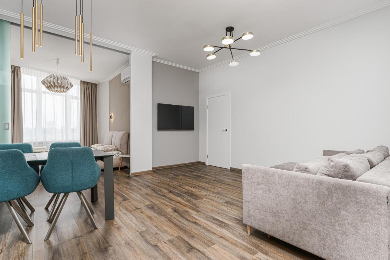 Sea Symphony 2-Bedrooms Apartment Odessza Kültér fotó